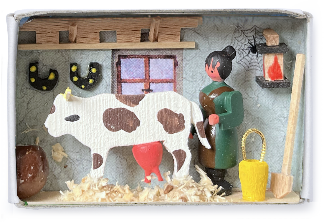 Pocket-Sized Worlds: How Dioramas and Puzzles Can Become Your Daily Escape